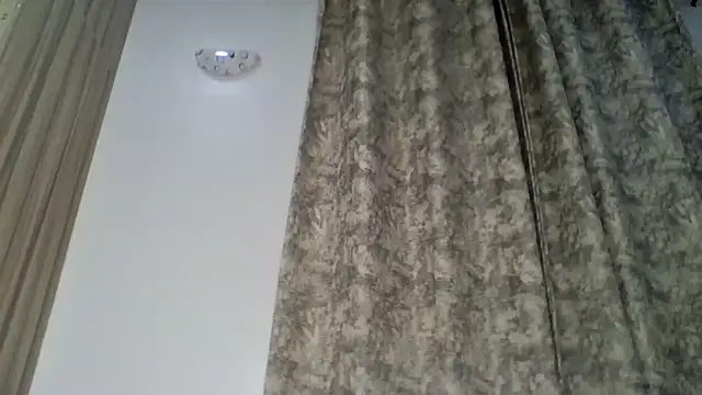 Snapshot of sweet_sassy_ chatting on December 15, 2025, 3:33 am sweet sassy online show from December 15, 2025, 3:33 am