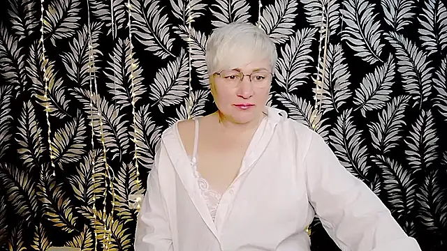 Olivia playful online show from May 17, 2026, 10:11 am