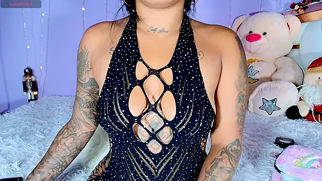 Julieth Rossi online show from December 18, 2025, 4:40 am