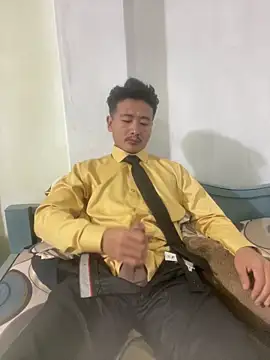 Satinshirt1992 online show from February 20, 2026, 4:18 pm