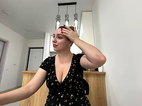 Snapshot of Janeee chatting on November 5, 2025, 6:24 am Janeee online show from November 5, 2025, 6:24 am