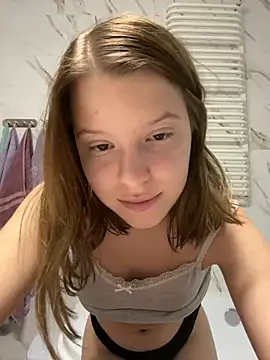 kimczii online show from January 24, 2025, 6:56 pm