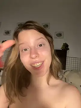 kimczii online show from February 12, 2025, 10:24 am