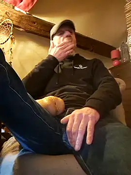 eddouxxx78 online show from April 20, 2026, 9:12 am