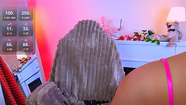 Snapshot of ___Emily___ chatting on February 22, 2025, 7:34 am Emily online show from February 22, 2025, 7:34 am