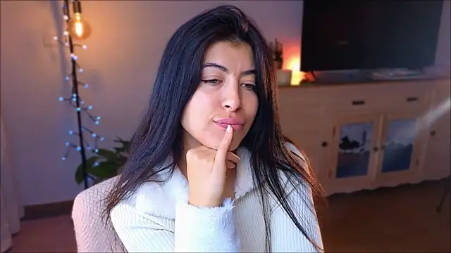 anabelcurvy online show from December 9, 2024, 8:33 pm