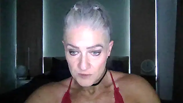 Snapshot of Devon2020 chatting on November 18, 2025, 8:52 am Devon2020 online show from November 18, 2025, 8:52 am