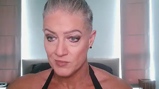 Snapshot of Devon2020 chatting on November 21, 2025, 7:18 am Devon2020 online show from November 21, 2025, 7:18 am