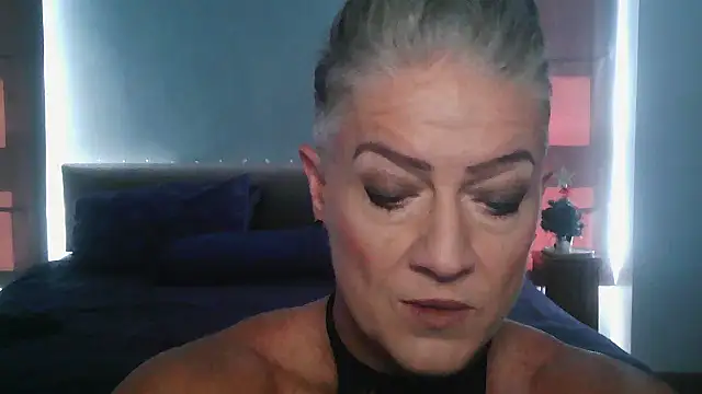 Snapshot of Devon2020 chatting on December 19, 2025, 7:04 am Devon2020 online show from December 19, 2025, 7:04 am