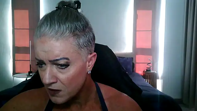 Snapshot of Devon2020 chatting on January 13, 2026, 8:41 am Devon2020 online show from January 13, 2026, 8:41 am