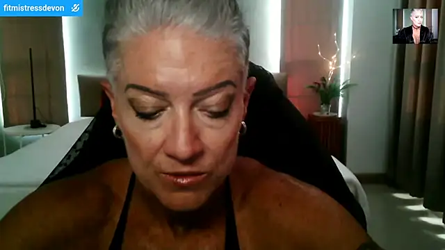 Devon2020 online show from March 25, 2026, 10:32 am