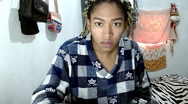 angelamarie1 online show from February 9, 2025, 1:14 pm