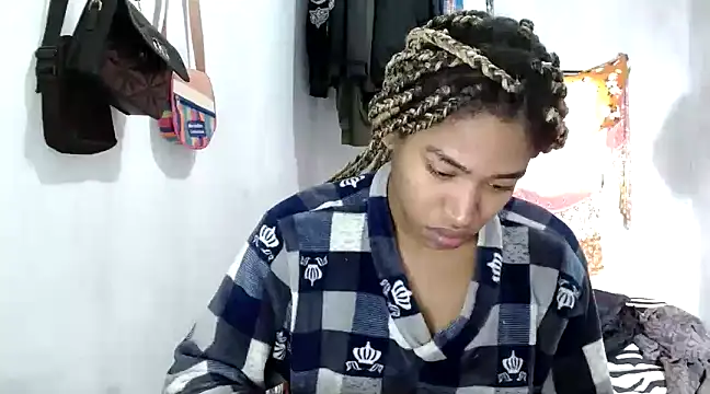 angelamarie1 online show from February 16, 2025, 2:54 pm