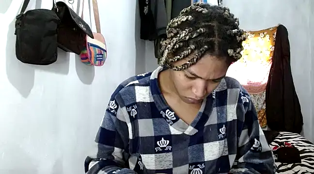 angelamarie1 online show from February 21, 2025, 2:27 pm