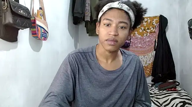 angelamarie1 online show from March 17, 2025, 2:08 am