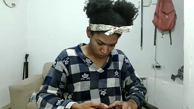 angelamarie1 online show from September 18, 2025, 10:28 am