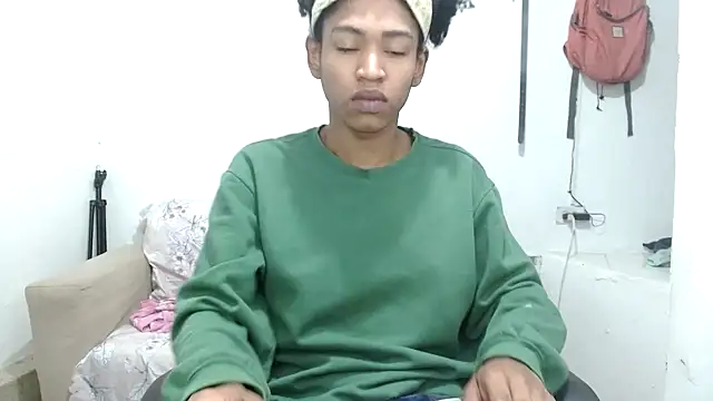 angelamarie1 online show from September 20, 2025, 11:11 am