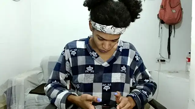 angelamarie1 online show from October 26, 2025, 12:05 am