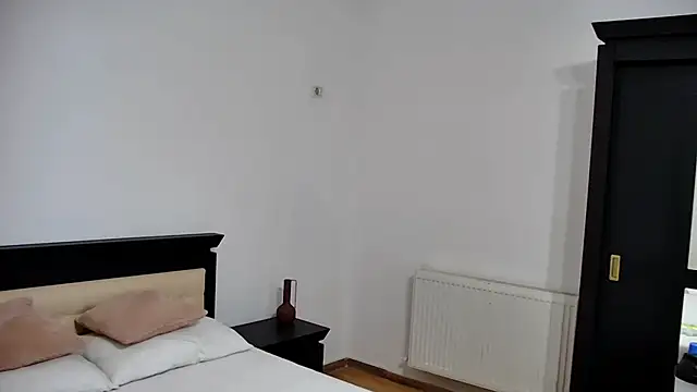 Sierra Halle online show from February 20, 2025, 12:08 am