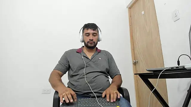 isearchcompany online show from December 21, 2025, 5:31 pm