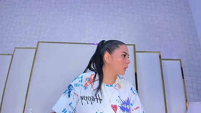 paola rodriguez online show from November 28, 2025, 12:41 pm