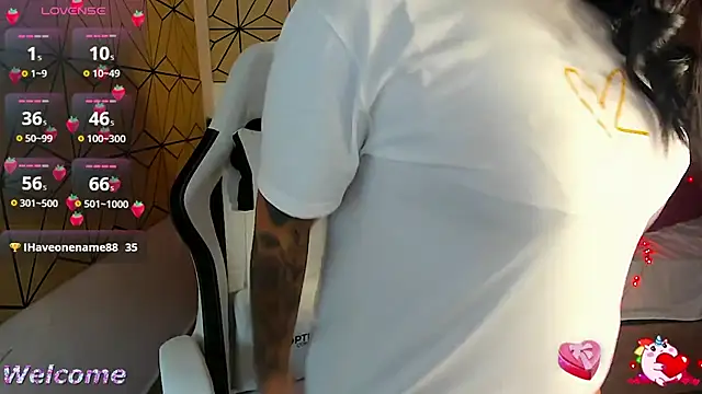 vane lopez  online show from September 20, 2025, 6:31 pm