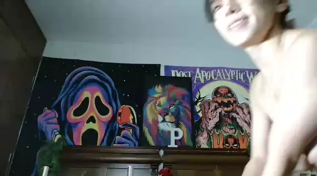 Snapshot of MINI_Petite chatting on February 6, 2025, 11:48 pm MINI Petite online show from February 6, 2025, 11:48 pm