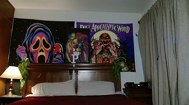 Snapshot of MINI_Petite chatting on February 19, 2025, 12:46 am MINI Petite online show from February 19, 2025, 12:46 am