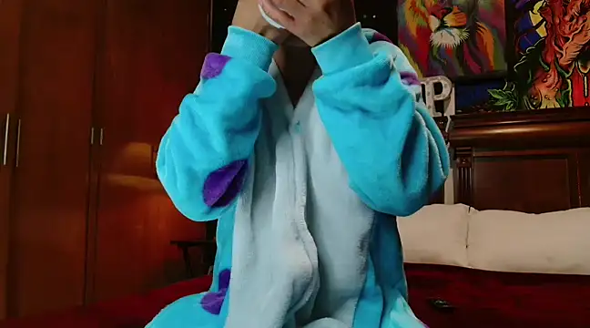 Snapshot of MINI_Petite chatting on February 26, 2025, 8:15 am MINI Petite online show from February 26, 2025, 8:15 am