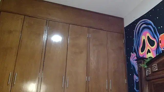 Snapshot of MINI_Petite chatting on September 9, 2025, 4:45 am MINI Petite online show from September 9, 2025, 4:45 am