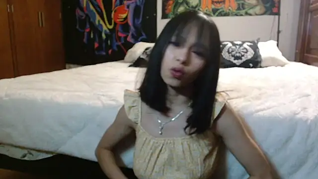 Snapshot of MINI_Petite chatting on January 12, 2026, 7:57 am MINI Petite online show from January 12, 2026, 7:57 am