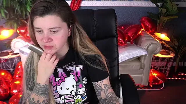 AmellyMilly online show from February 21, 2026, 1:45 pm