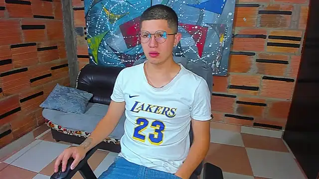 patrik 027 online show from February 26, 2025, 1:08 pm