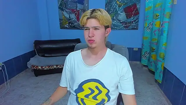 patrik 027 online show from September 26, 2025, 8:24 pm