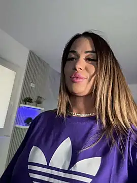 KirstieVegas online show from May 25, 2026, 5:19 pm