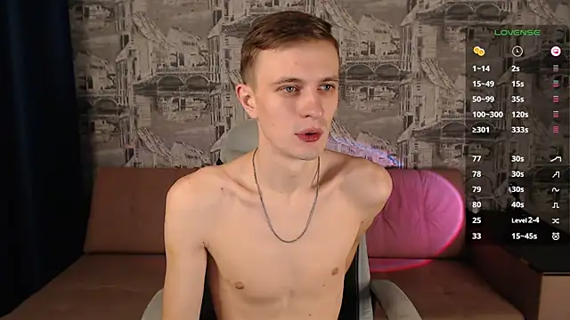 Snapshot of Oliver_Fresh chatting on December 9, 2024, 8:33 am Oliver Fresh online show from December 9, 2024, 8:33 am