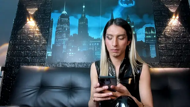 Victoria Badgal  online show from November 4, 2025, 8:19 pm