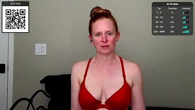 CharlotteDoe online show from November 18, 2025, 10:47 pm