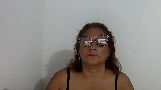 Snapshot of charrysexy1 chatting on October 20, 2025, 11:21 am charrysexy1 online show from October 20, 2025, 11:21 am