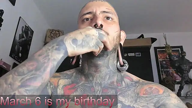 Snapshot of DEATHINK666XX chatting on March 5, 2025, 9:26 pm DEATHINK666XX online show from March 5, 2025, 9:26 pm