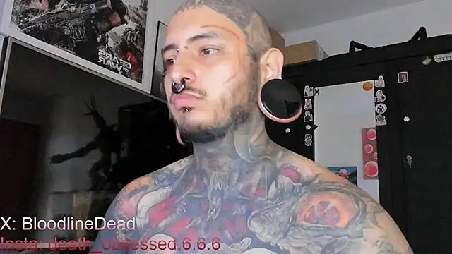 Snapshot of DEATHINK666XX chatting on March 12, 2025, 5:49 pm DEATHINK666XX online show from March 12, 2025, 5:49 pm