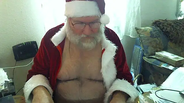 Snapshot of SexySantaC chatting on December 19, 2024, 7:29 pm SexySantaC online show from December 19, 2024, 7:29 pm