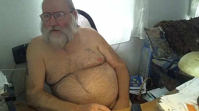 Snapshot of SexySantaC chatting on January 6, 2025, 1:19 pm SexySantaC online show from January 6, 2025, 1:19 pm