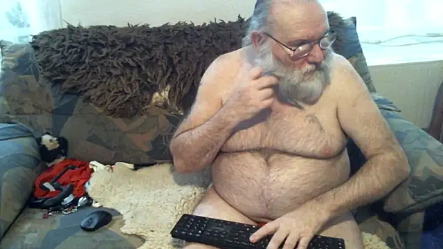 Snapshot of SexySantaC chatting on January 29, 2025, 8:46 pm SexySantaC online show from January 29, 2025, 8:46 pm