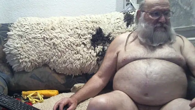Snapshot of SexySantaC chatting on October 19, 2025, 8:09 pm SexySantaC online show from October 19, 2025, 8:09 pm