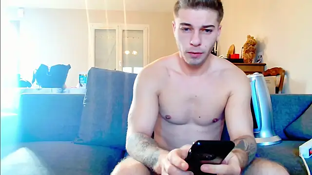 Elkafit28 online show from February 28, 2025, 9:04 am