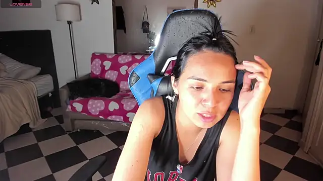 Snapshot of Miss_Nicole chatting on March 21, 2025, 1:34 am Miss Nicole online show from March 21, 2025, 1:34 am