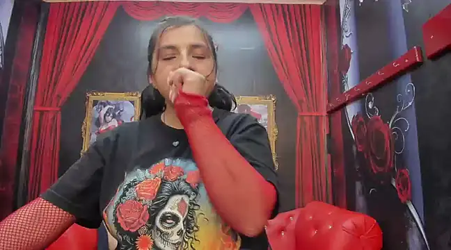 AmaiaDavies online show from December 4, 2024, 9:51 am