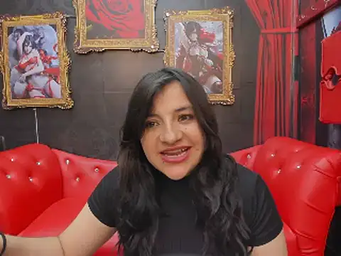 AmaiaDavies online show from December 14, 2024, 11:50 am