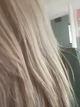 Bustyblondebabe32 online show from March 10, 2025, 12:15 pm